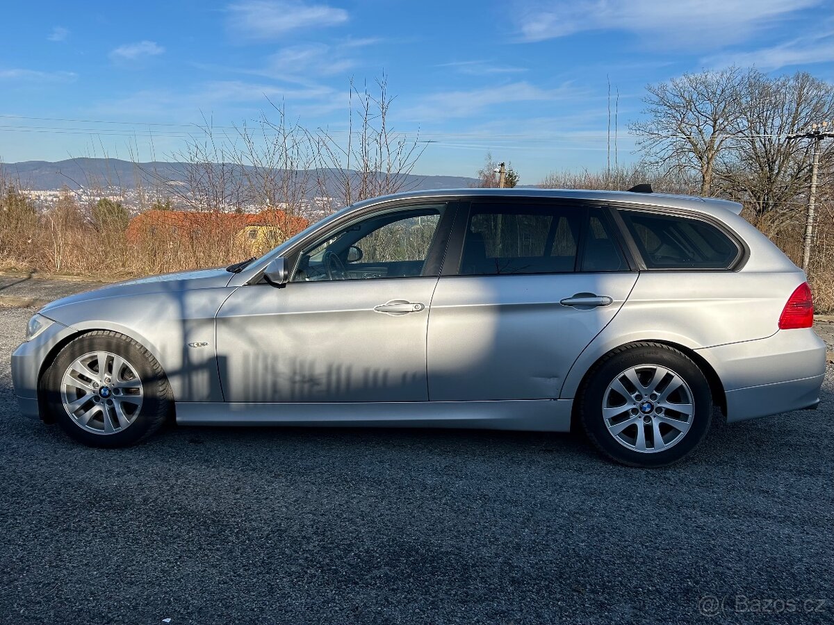BMW 320i Touring (E91) - 5