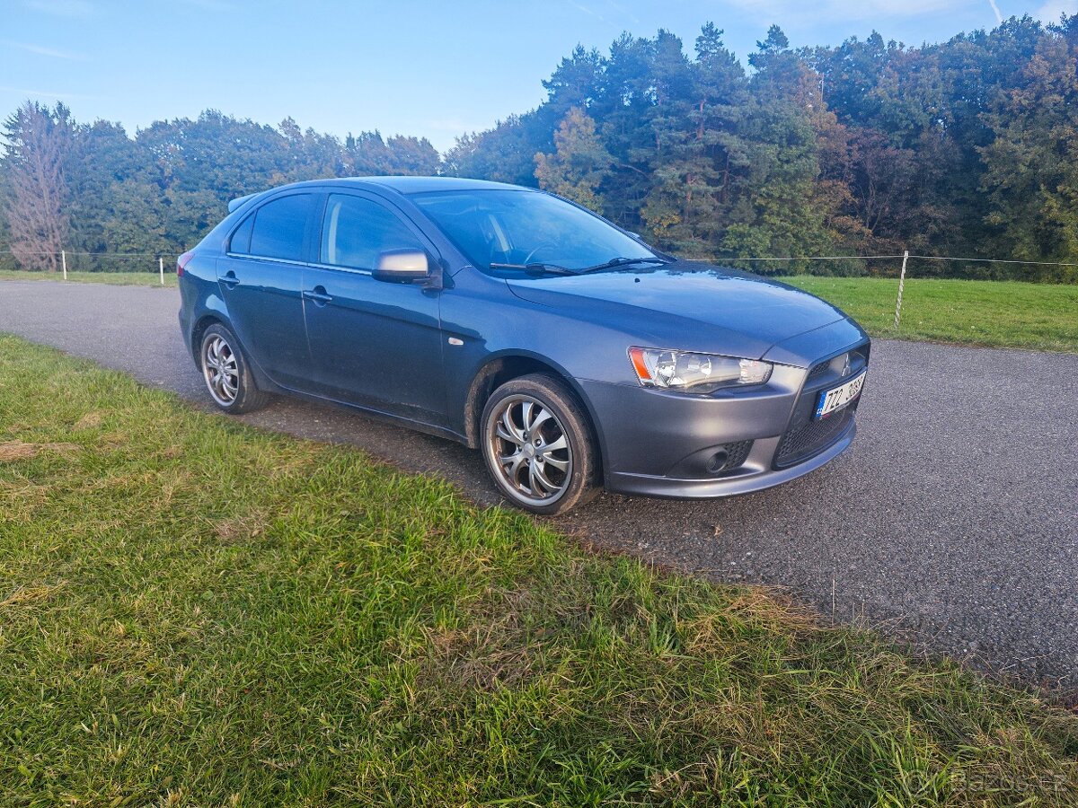 Mitsubishi Lancer 1.5 80kw LPG bifuel sportback 2010