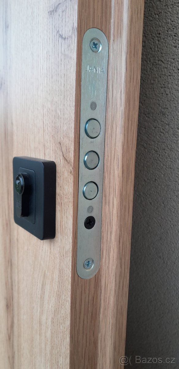 VCHODOVÉ DVEŘE 80,PRAVÉ VÍŠKA 195 CM KOMPLET VIZ. FOTO - 5