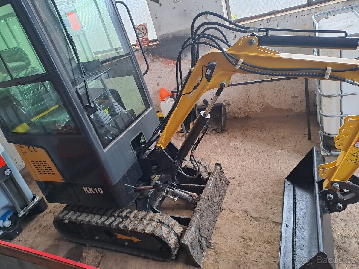 Minibagr 1t KK10 - 5