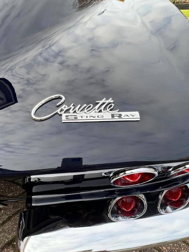 Chevrolet Corvette C2 z roku 1964 - 5