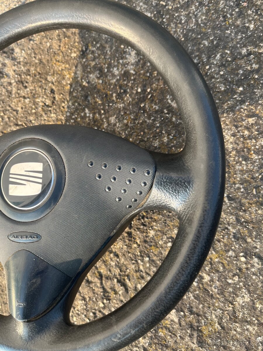 Tříramenný volant Seat, VW, Škoda atd - 5