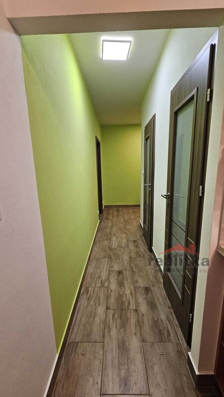 Pronájem bytu 2+1 v Opavě - Kateřinkách - 5