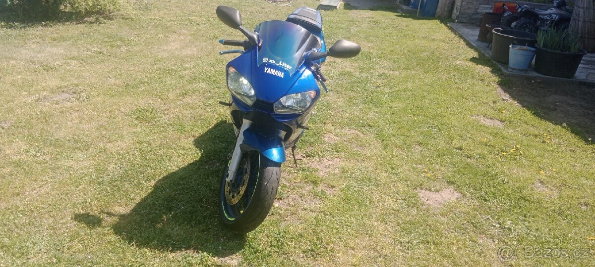 Yamaha R6 - 5
