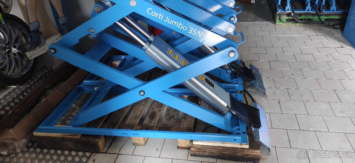 Nůžkový zvedák na podlahu( do podlahy)3.500 kg/ 1.9 m ZÁRUKA - 5