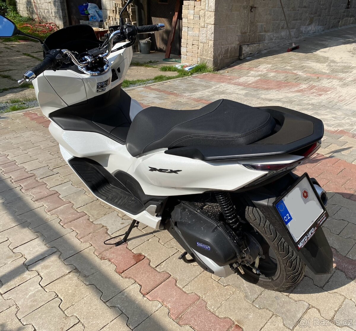 Skútry Honda PCX 125 dvakrát - 5