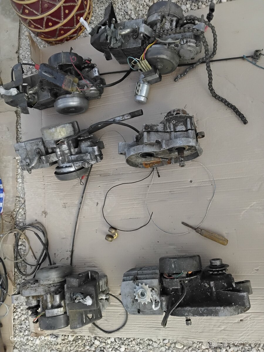 Jawa babetta alkatrészek eladók - 5