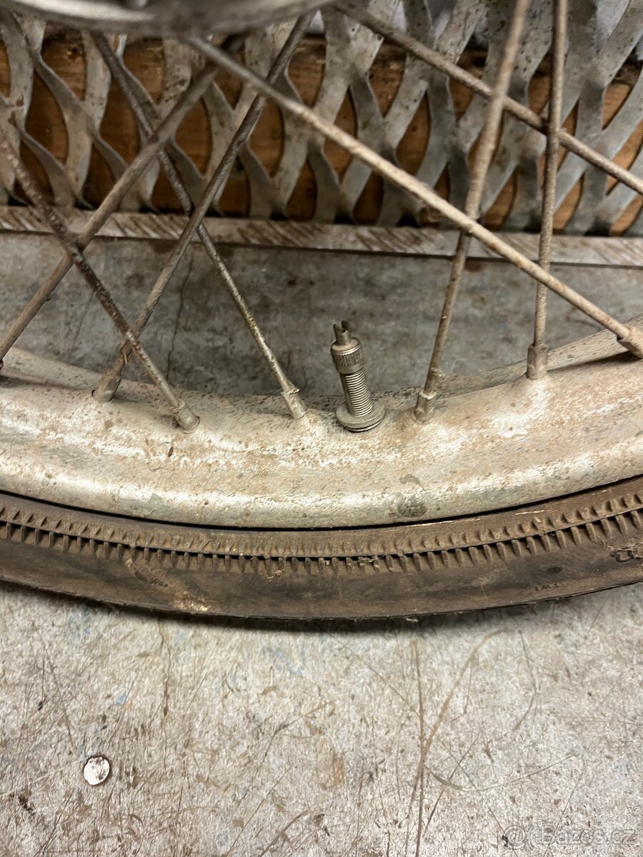 Přední kolo Jawa pionýr - 5