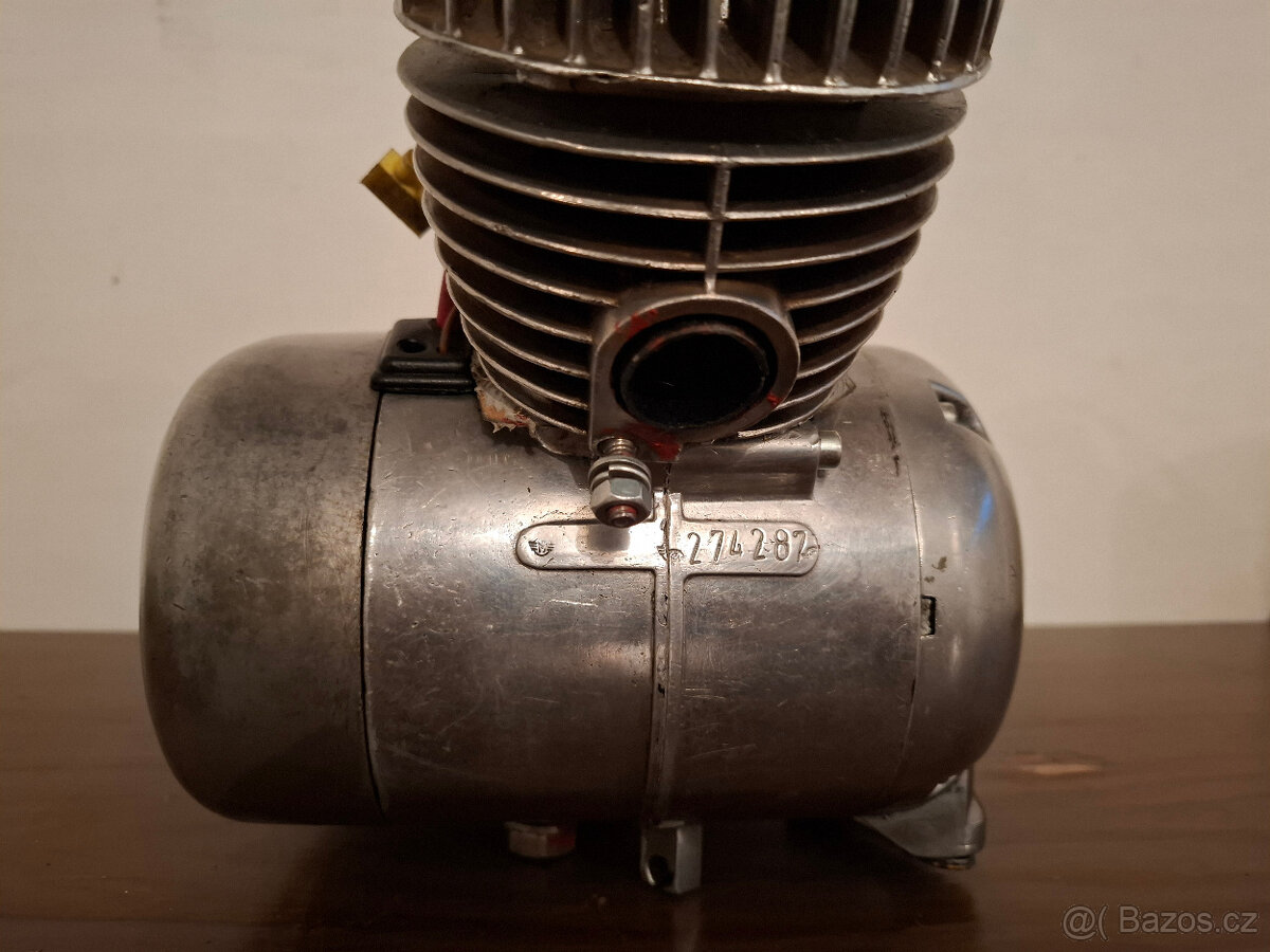 Prodám motor na S22 po GO - 5