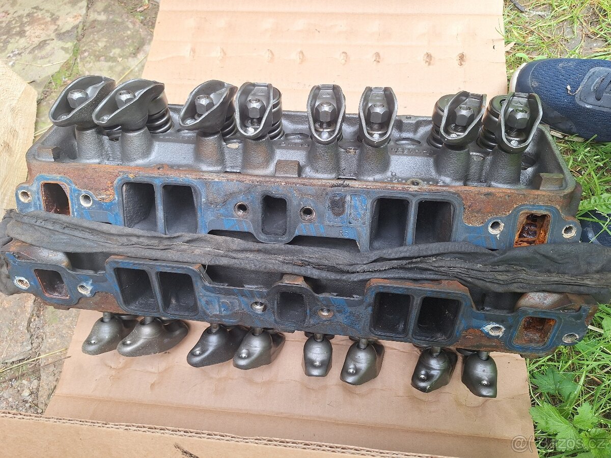 Hlavy motoru Chevrolet 350 - 5