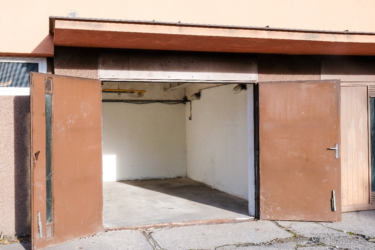 K pronájmu byt 2+1 o velikosti 52 m² s GARÁŽÍ - 5