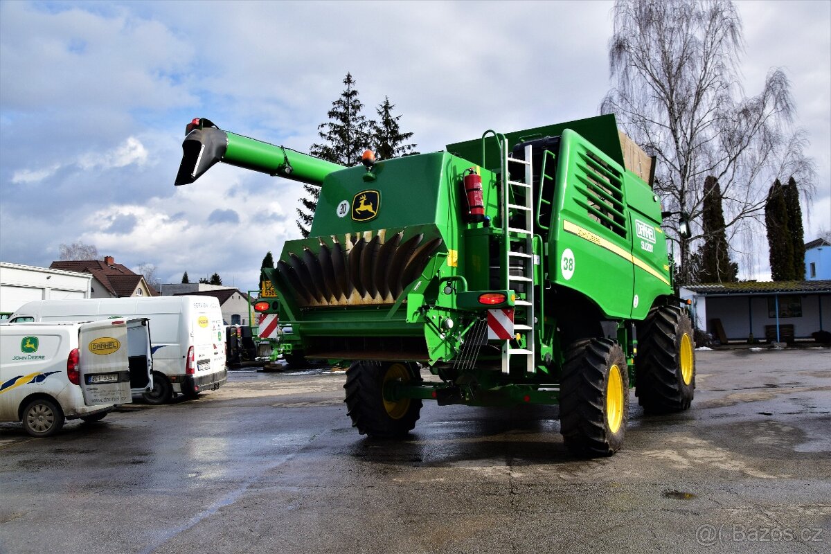 Sklízecí mlátička John Deere T660 HM č.38 - 5