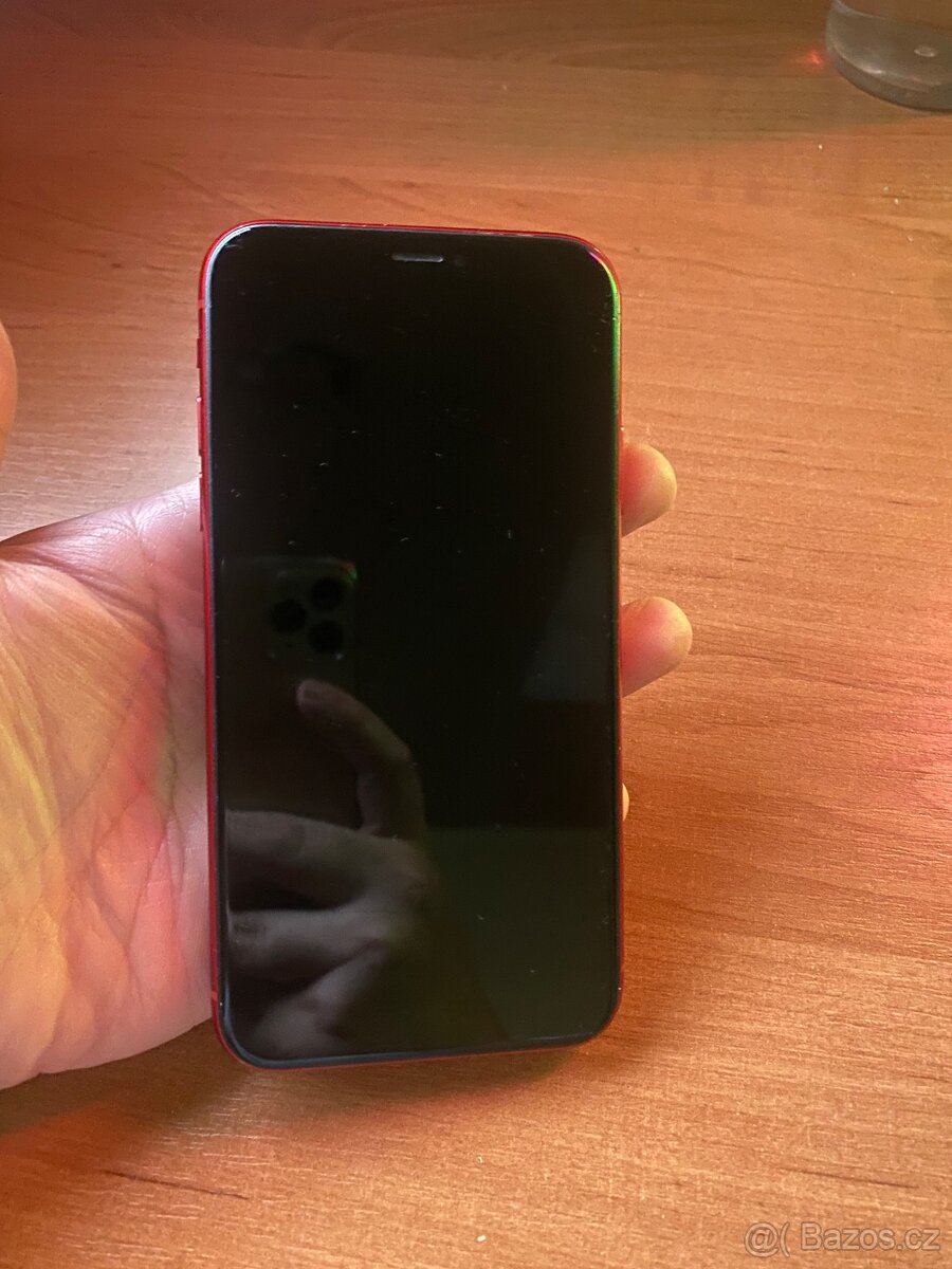 iPhone XR 64GB 91% baterie - 5
