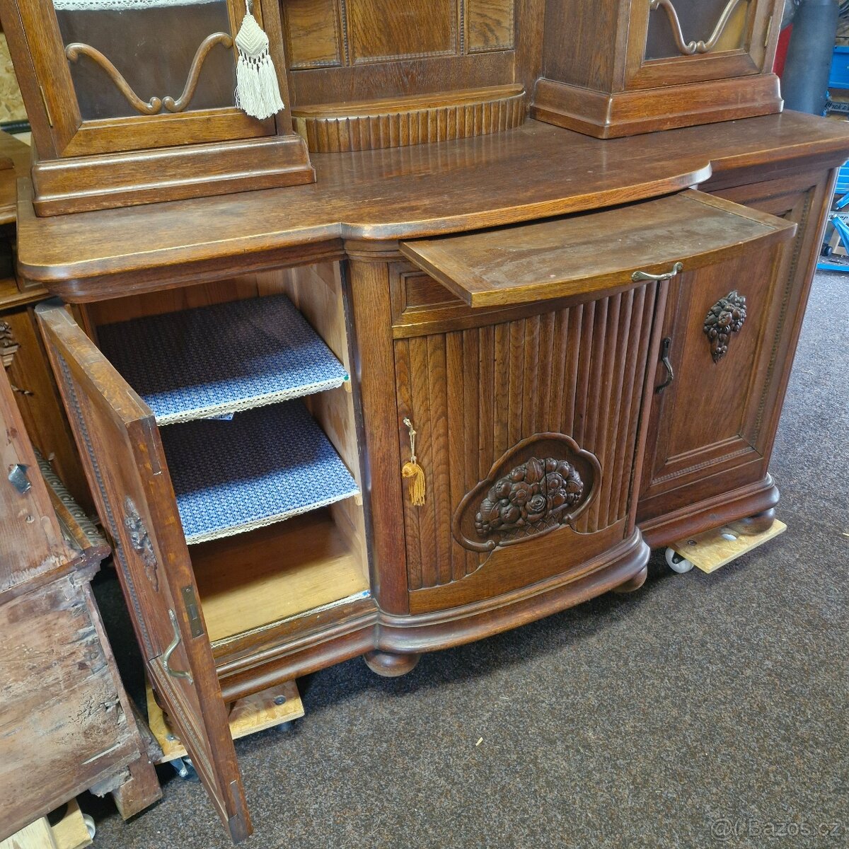 Starožitný příborník- komoda - 5