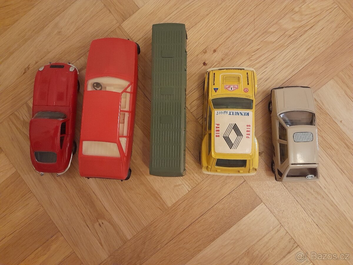 Sběratelská retro autíčka /KDN, KZ SemiIy, Igra, Eselle/ - 5