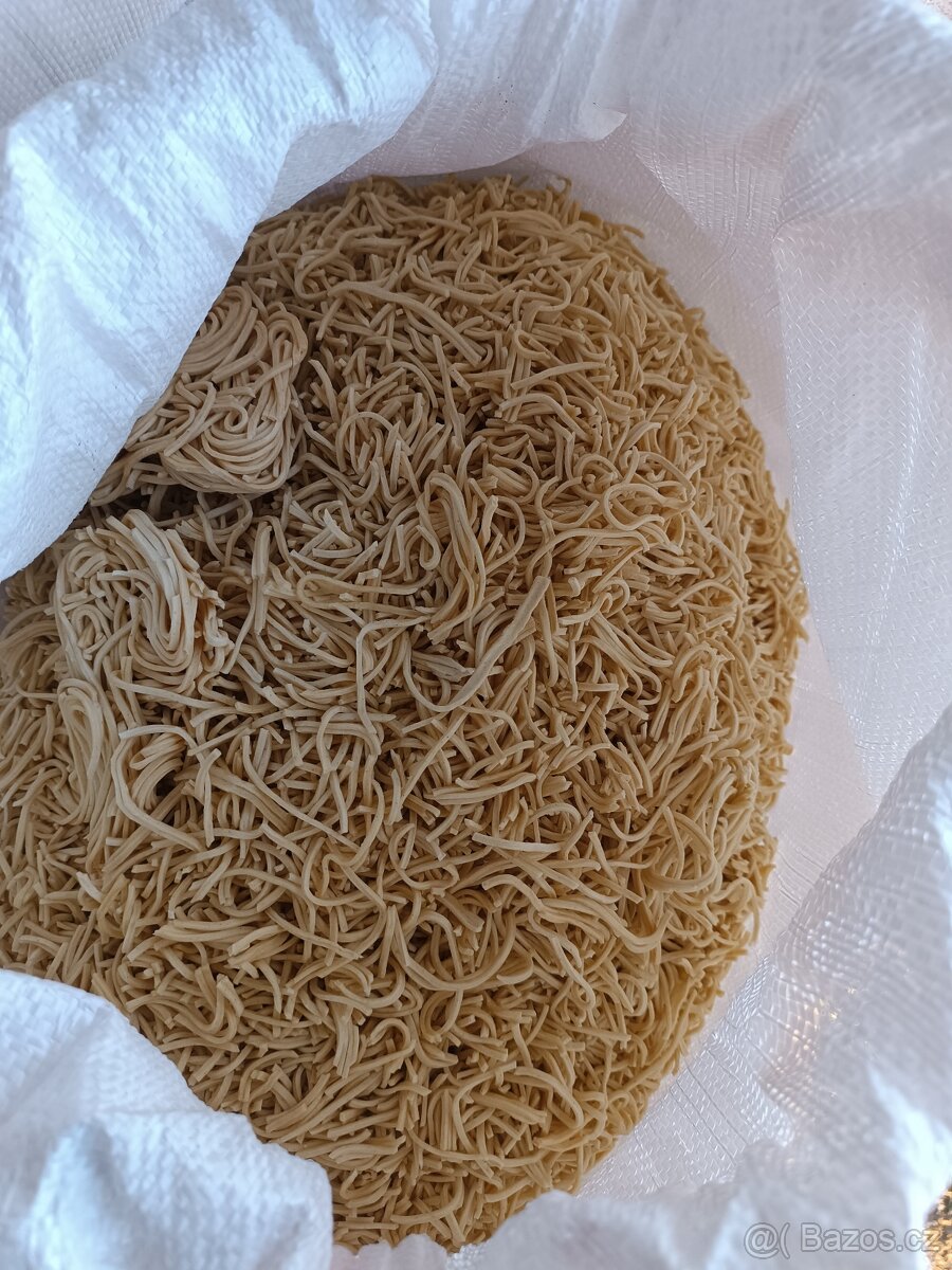 Nudle 20 kg 320 Kč 1 kg 16kc - 5