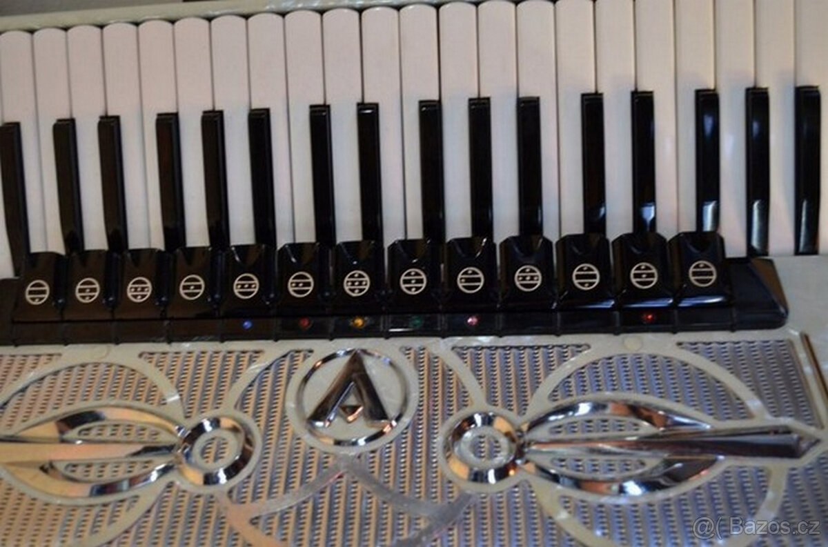Accordiola Piano V Grande Luxe 5 sborů Cassotto Typo a Mano - 5