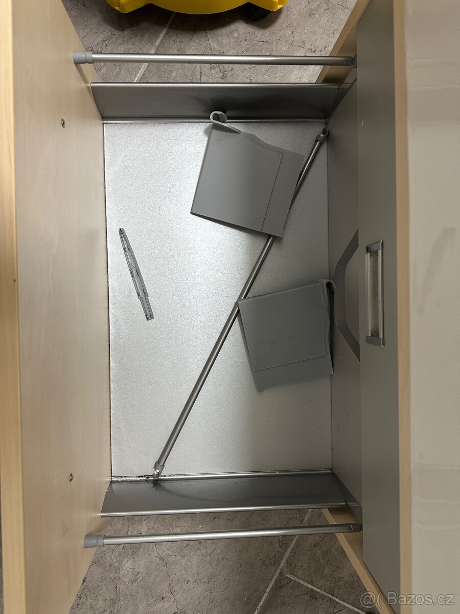 Koupelnová skříňka s umyvadlem - 5