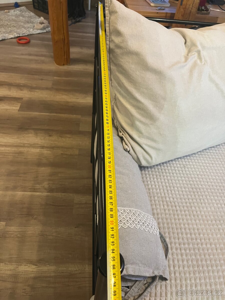 Černá kovová postel/pohovka - 5