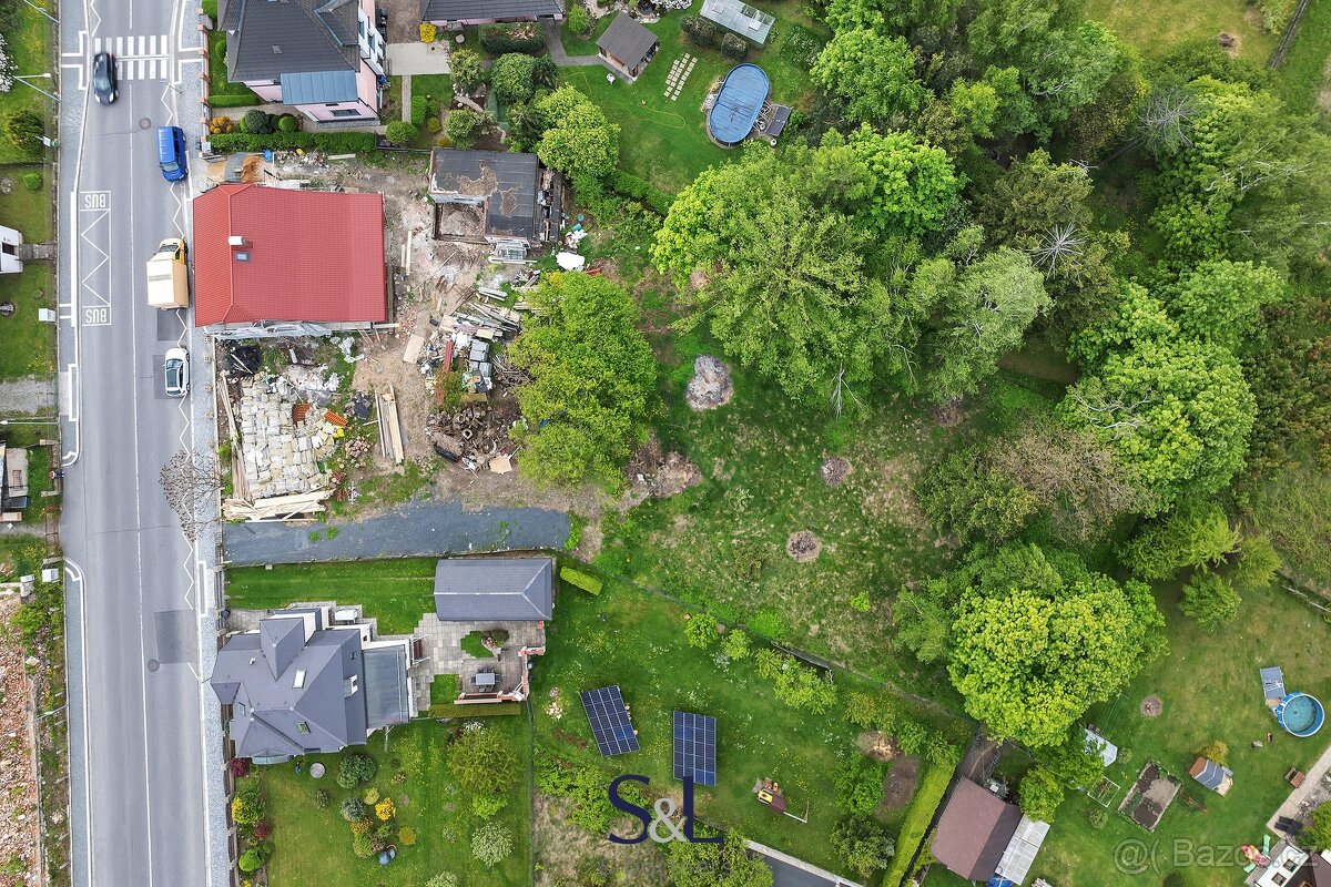 Pozemek připravený k výstavbě v klidné části Kamenického Šen - 5