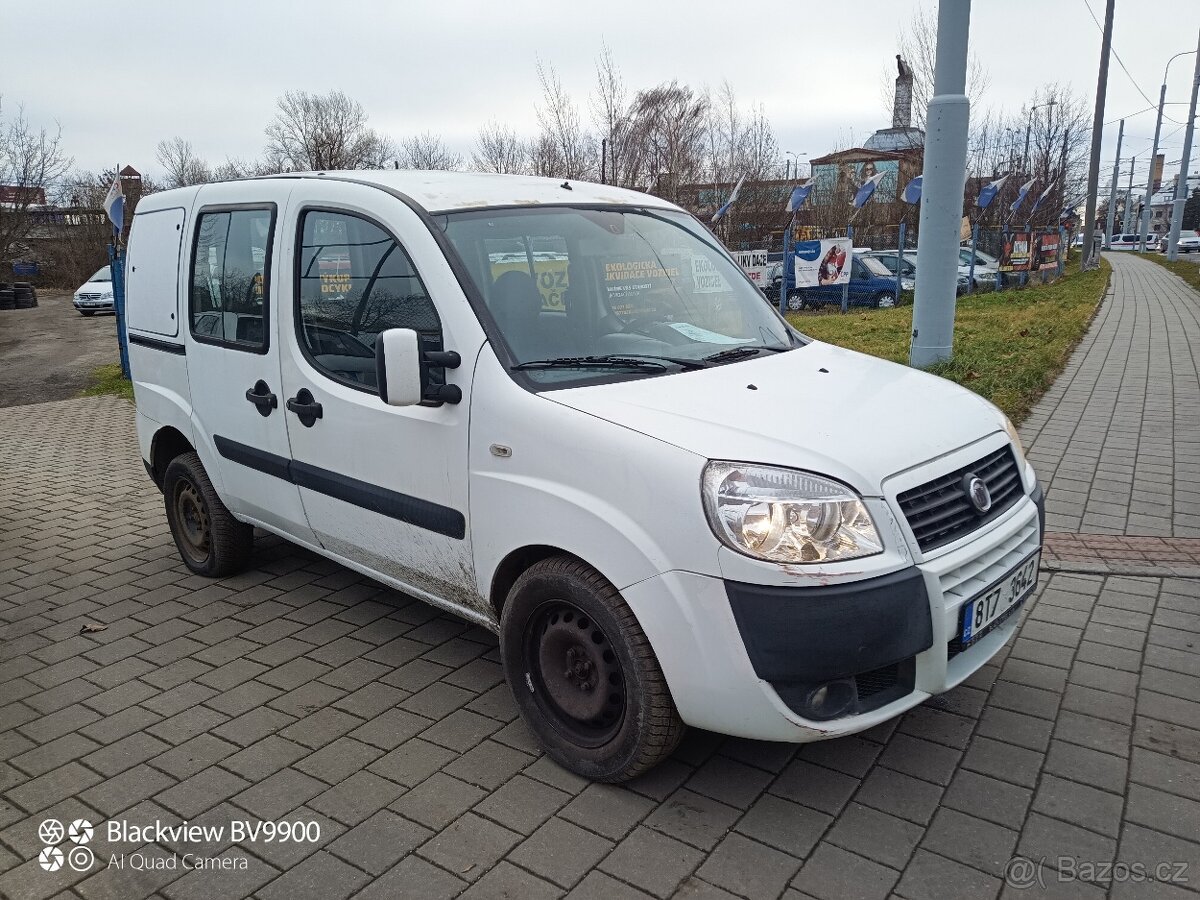 Fiat Doblo Cargo 1.9 JTD 77 kw 5 MÍST,R.V 2009,STK 11/2027. - 5