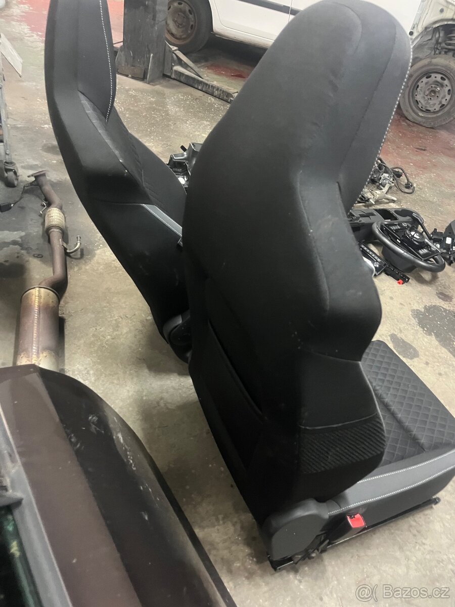 Sedačky vzhled Recaro Fabia 3 Rapid Monte Carlo - 5