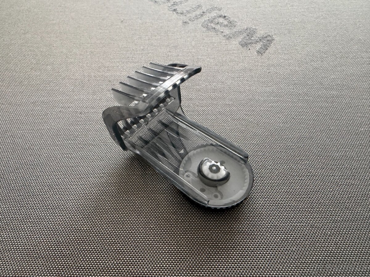 Adaptér pro holící strojek Rowenta 4V / 0,2A - 5