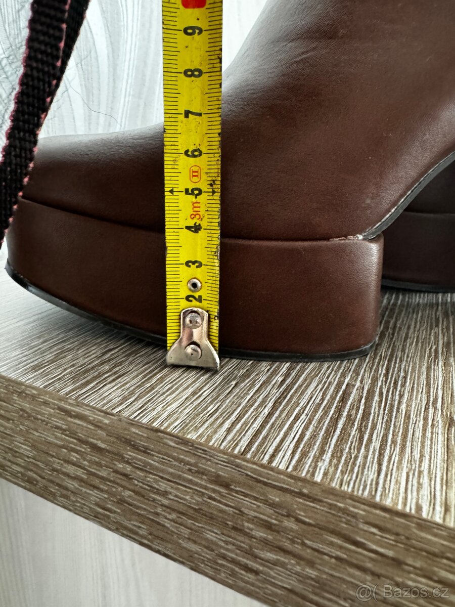 Tmavě hnědé boty na platformě - vel. 41 - 5