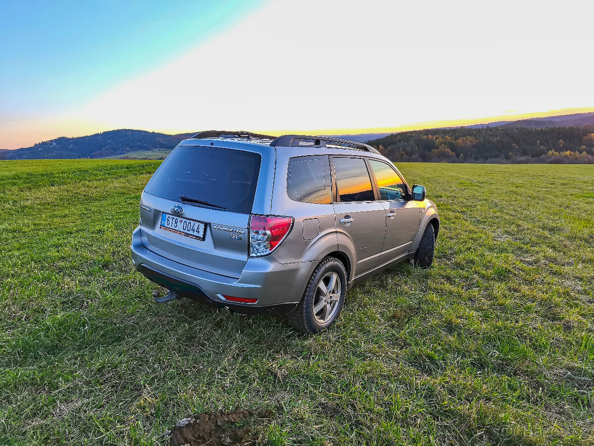 Subaru Forester, 2.0TD 108kW, 4x4, STK 1/27, r.v. 2010 - 5
