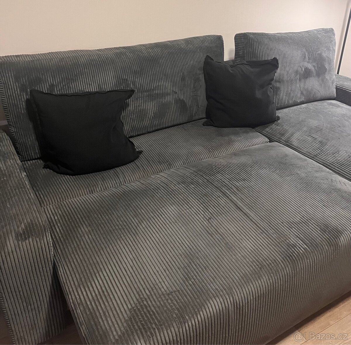 Gauč rozkládací s úložným prostorem - 5