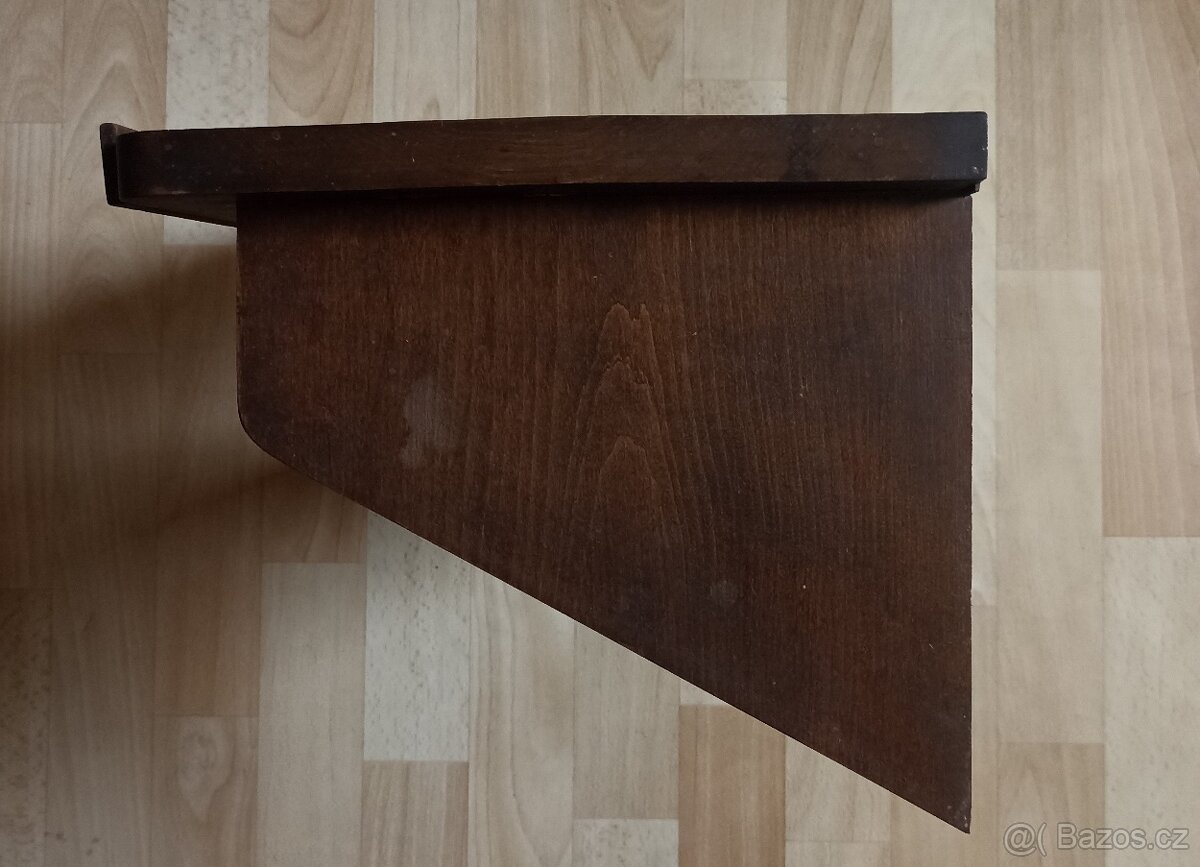 Polička z období 1.republiky - 5