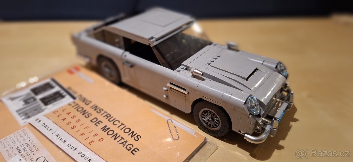Lego Expert 10262 Bondův Aston Martin DB - 5