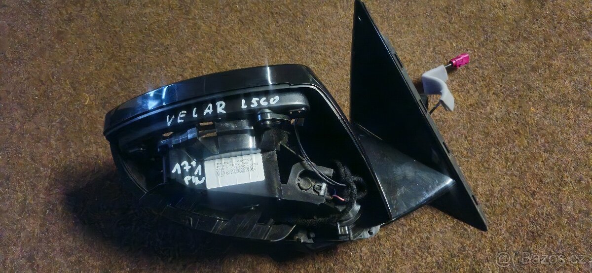 Prave predni zrcatko range rover velar L560 - 5