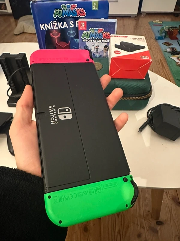 Nintendo switch OLED + bohaté příslušenství - 5