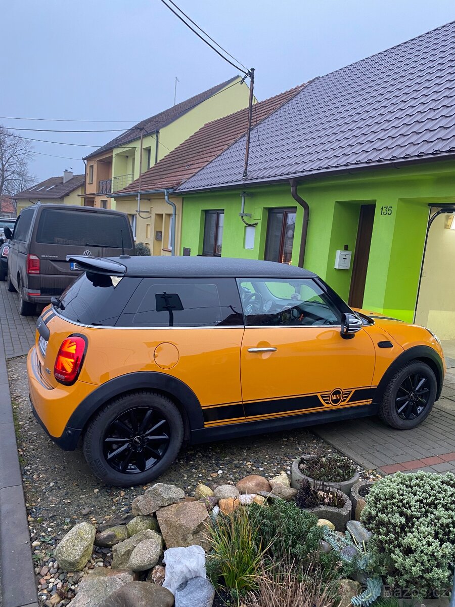 Mini Cooper One F56 - 5