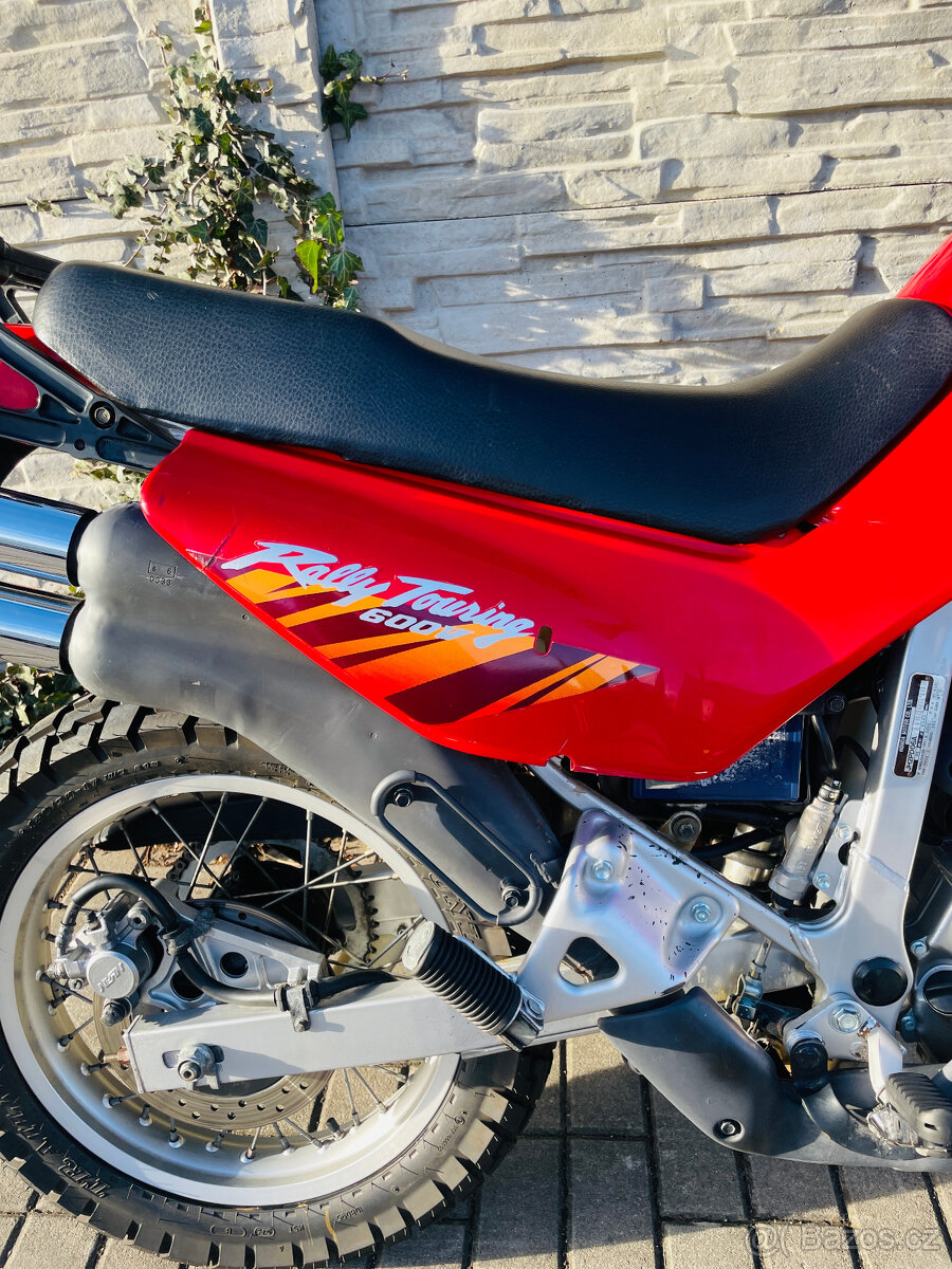Honda XL 600 V Transalp r.v.1996 najeto 40tis km