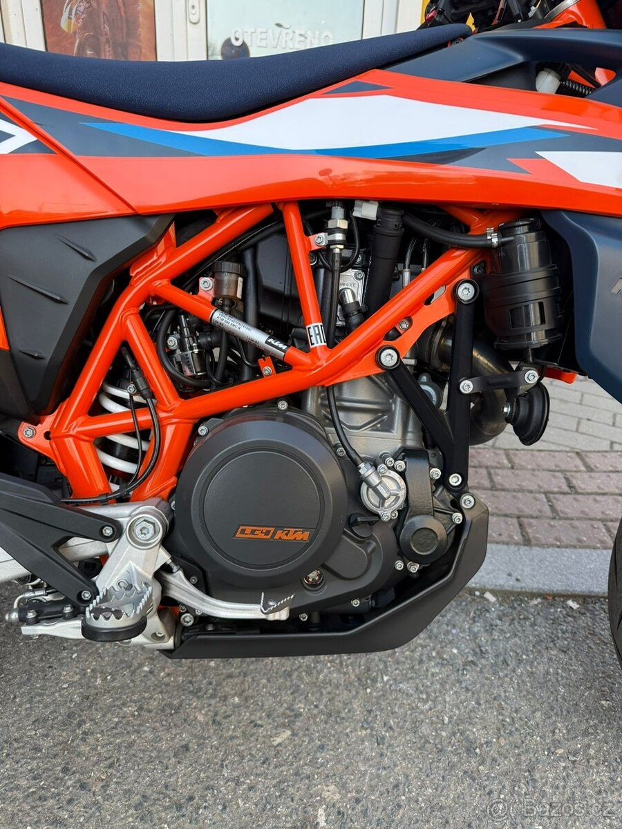 KTM 690 SMC-R 2023 - 5