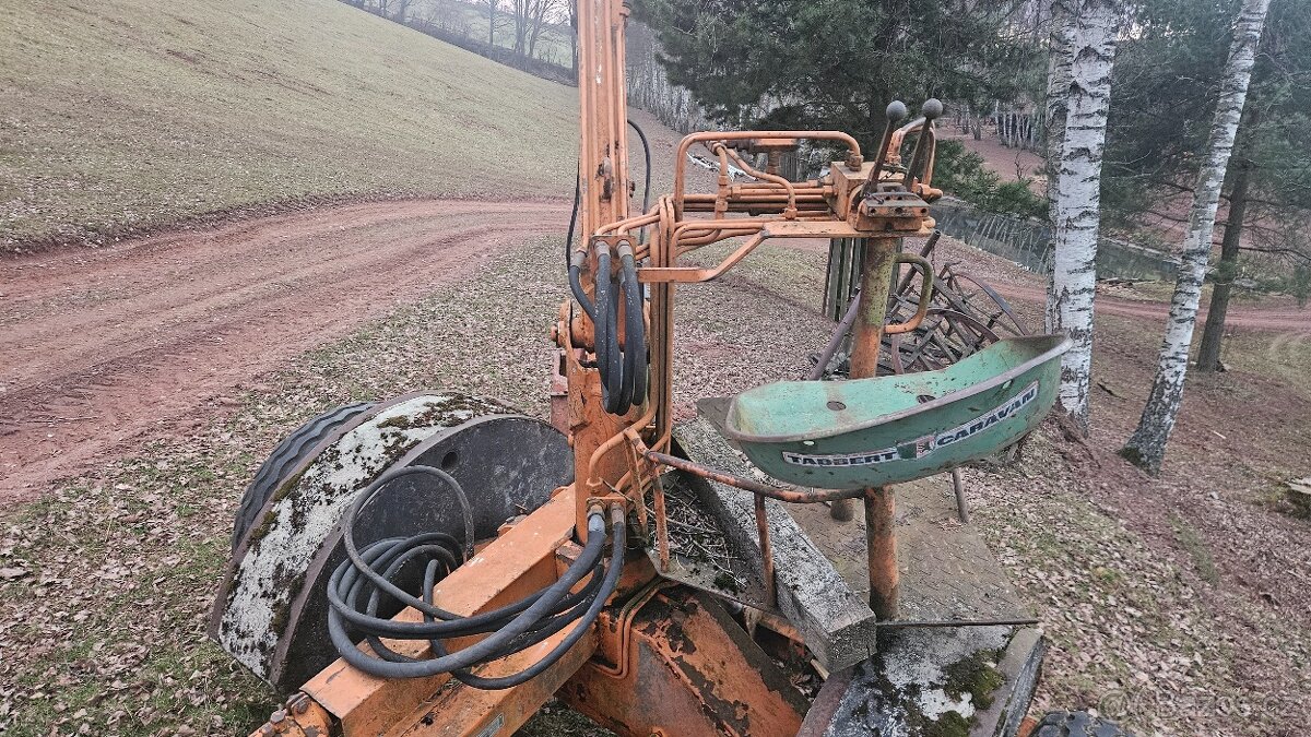 Nakladač ATLAS tažený za traktor - 5