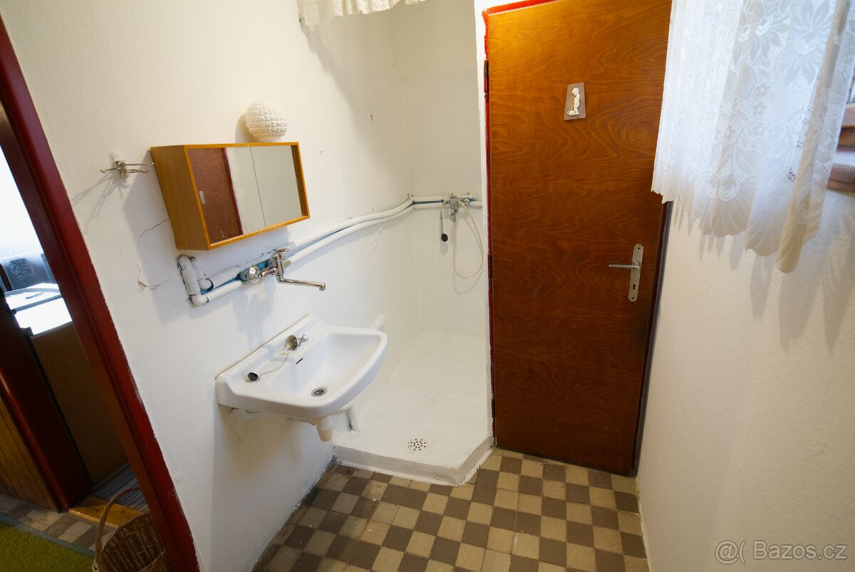 Prodej chaty u řeky Sázava - 5