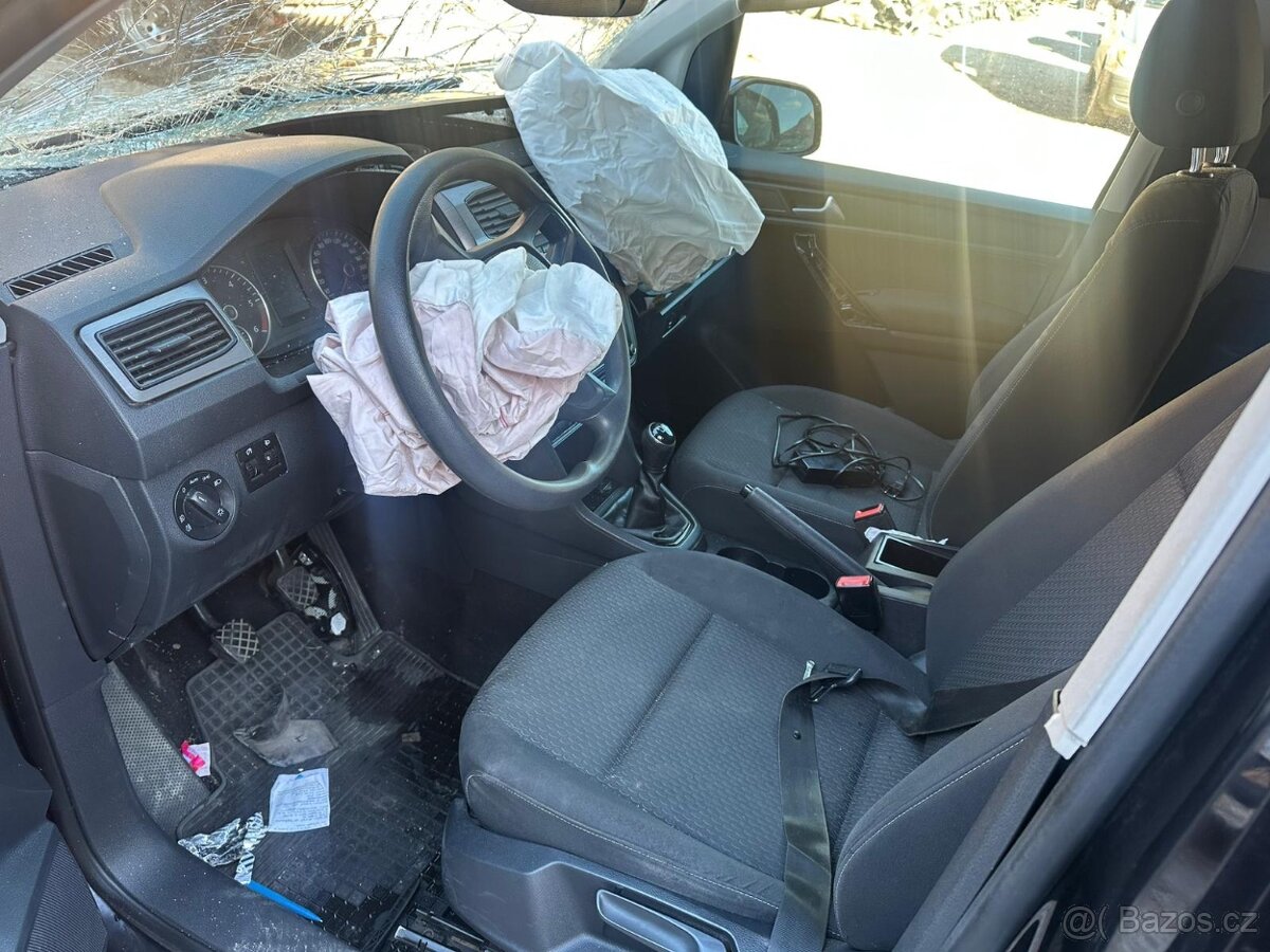 VW Caddy 4 Maxi Kombi 2.0TDI 75KW DFSD RTH LC9X r.v. 2016 - 5