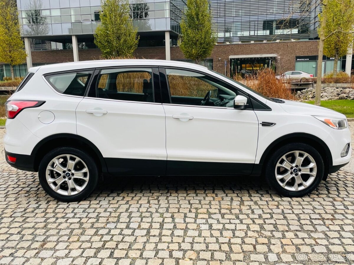 Ford Kuga 2.0TDCi 110KW MANUÁL FACELIFT SENZORY 2WD - 5