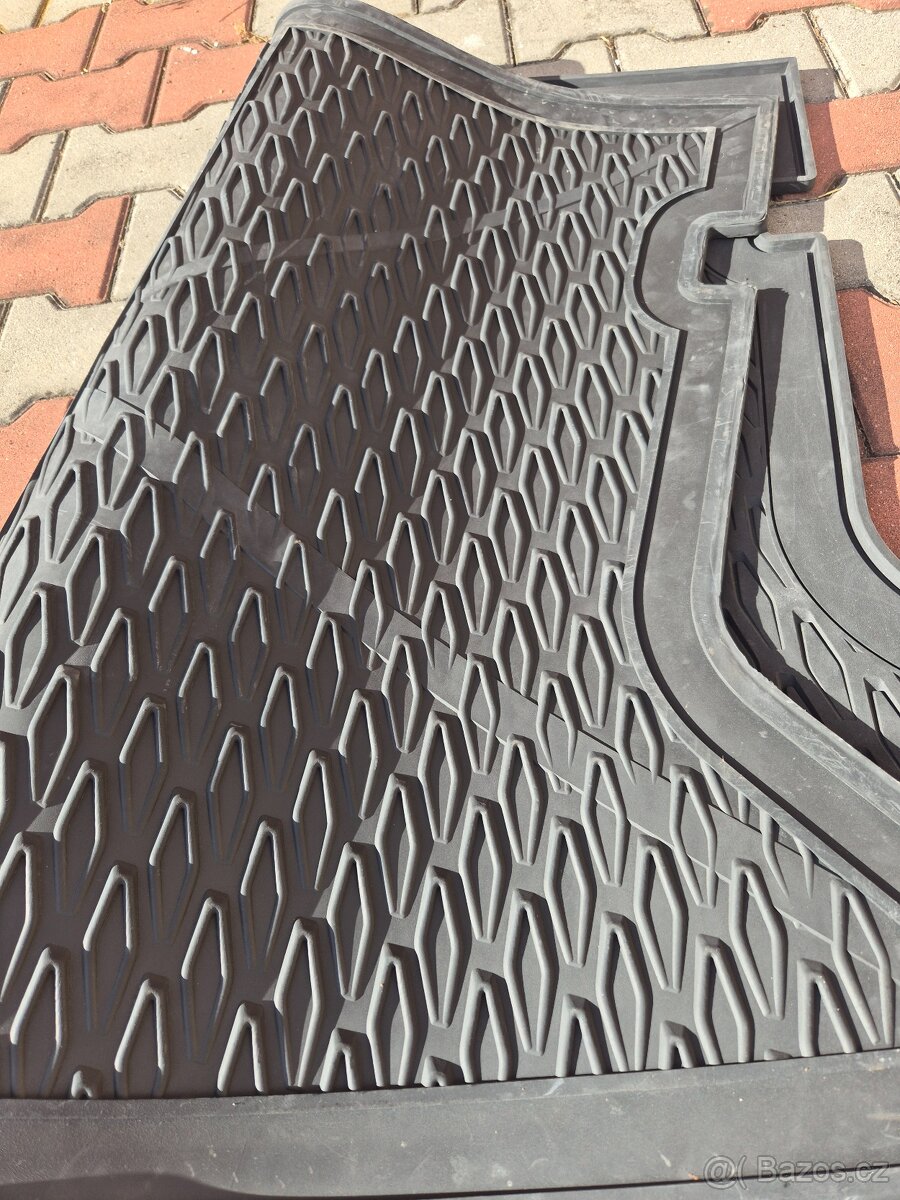 ORIGINÁL GUMOVÁ PODLÁŽKA DO KUFRU MAZDA CX5 - 5