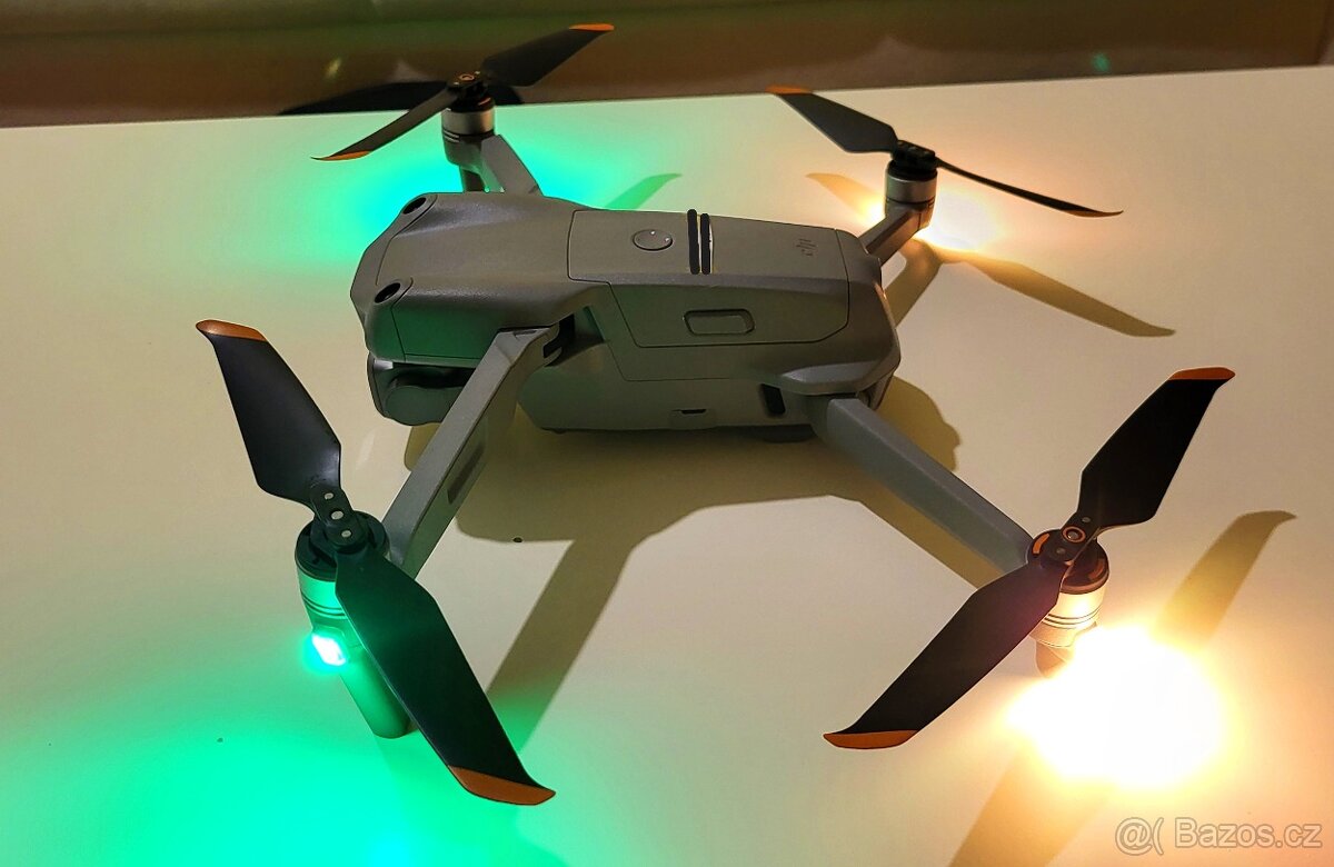 Dron DJI Air 2S Fly More Combo, ZDARMA paměťová karta - 5