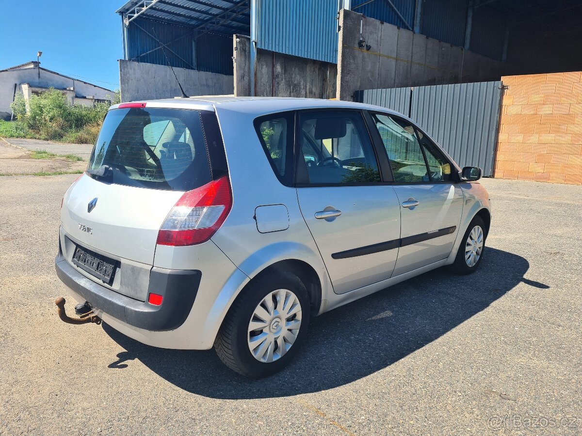 Renault Megan Scenic 1.5 dci - 5
