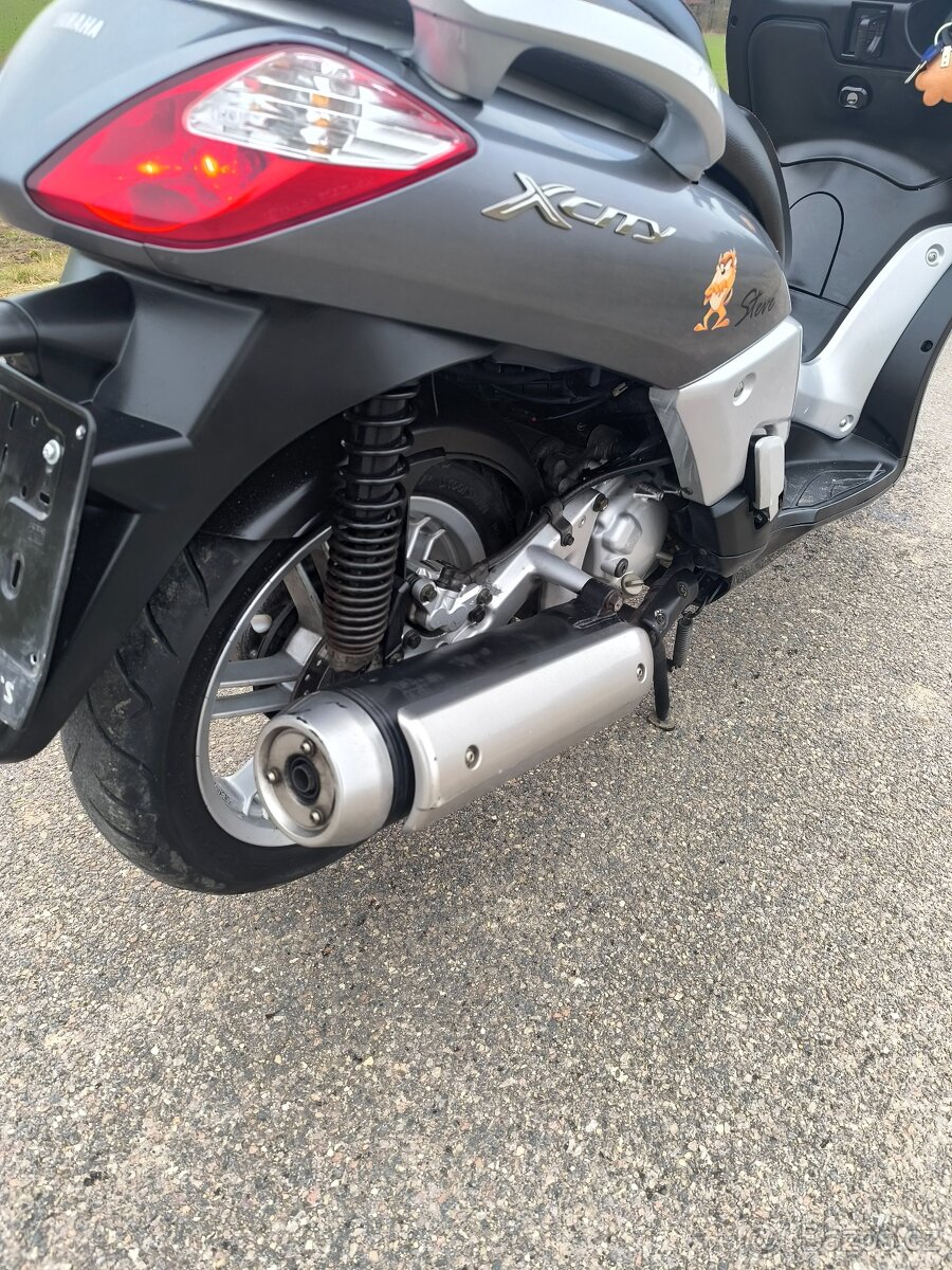 Yamaha x city 250 - 5