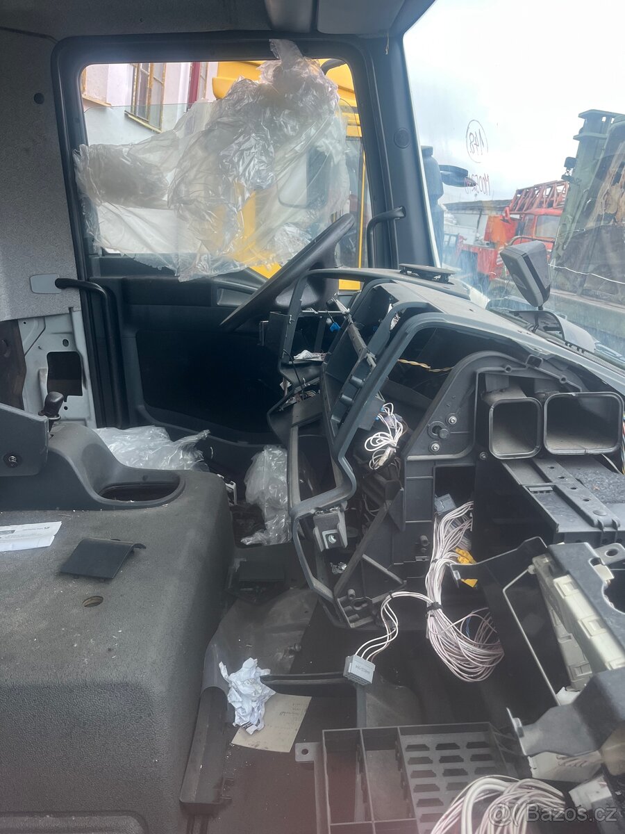 MAN TGL kabina - 5