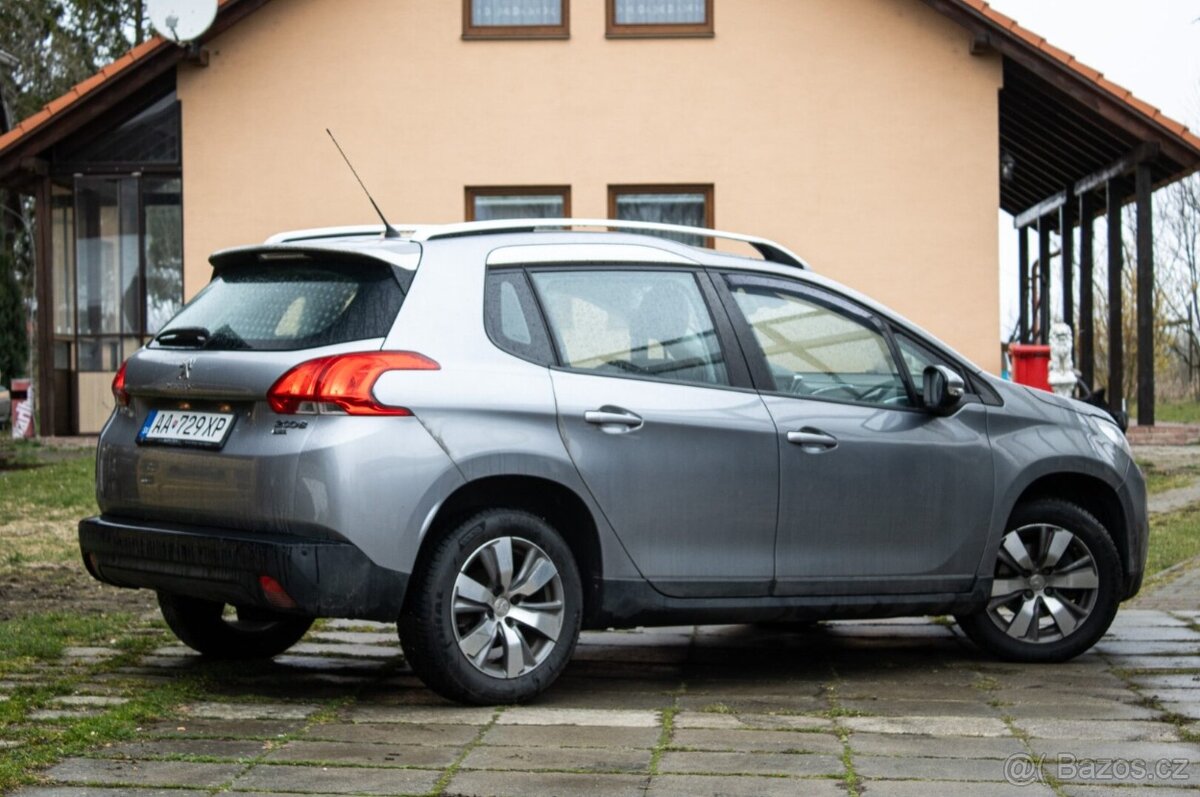 Peugeot 2008 1.2 PureTech 81 kW - 5