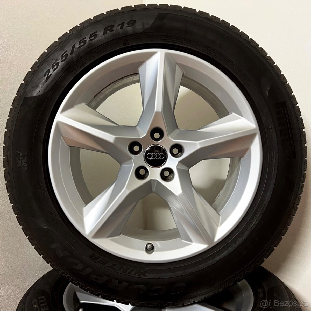 AUDI Q7 4M 5x112 R19 ET28+ZIMNÍ 255/55R19 7,5mm - 5