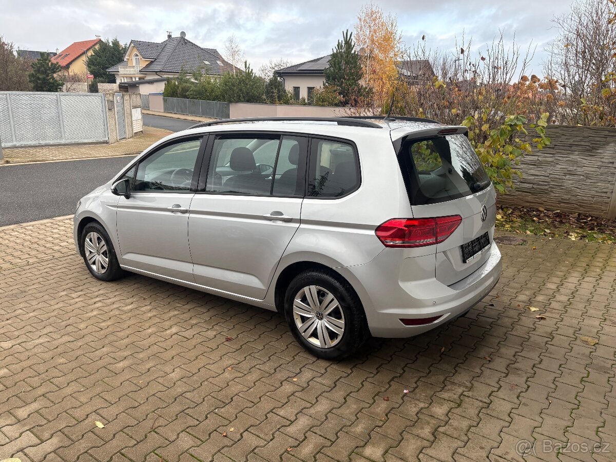 VW TOURAN 2.0TDI R.2023 128000km 2x kola TOP STAV - 5