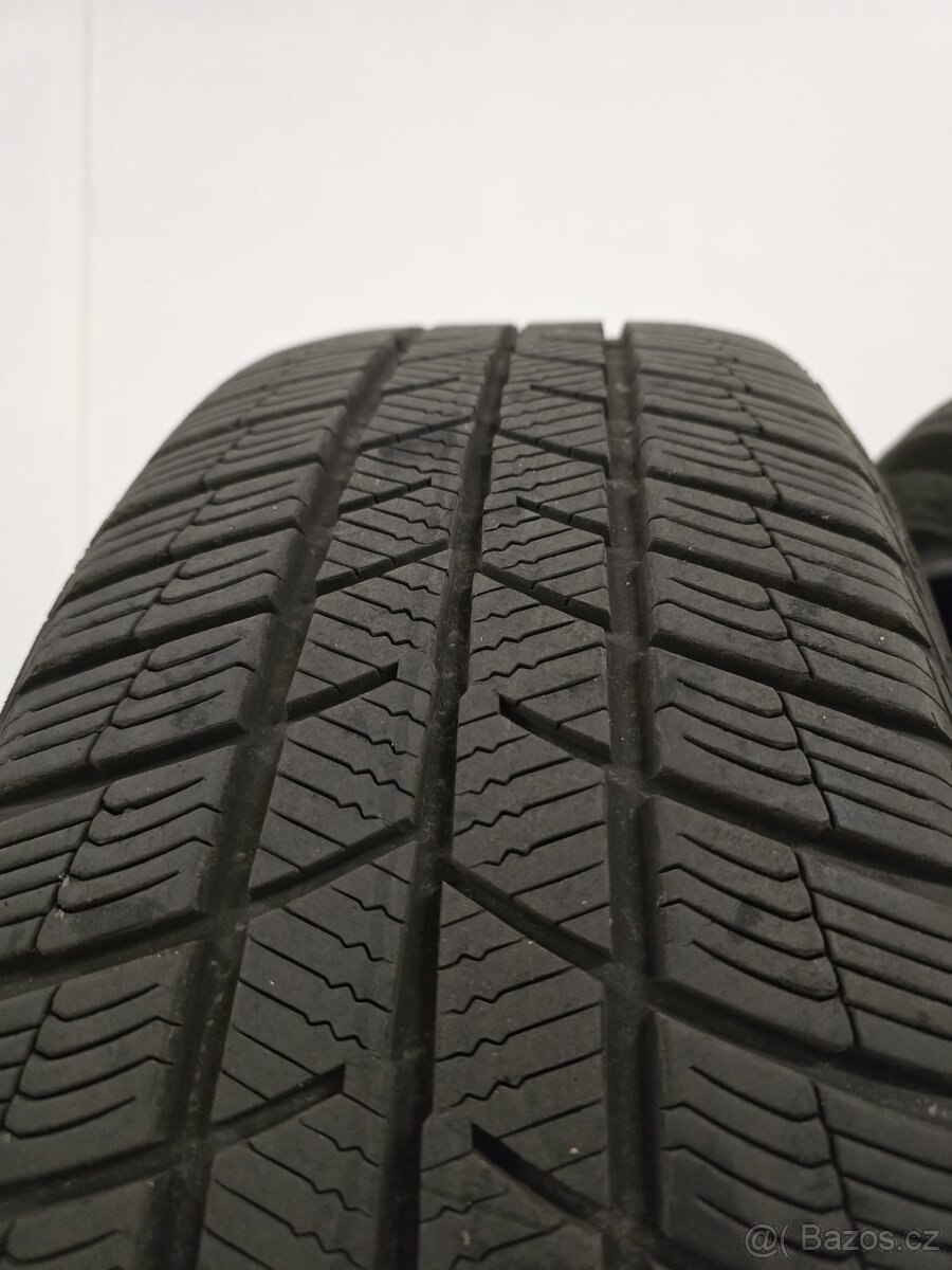 Prodám zimní pneu Barum Polaris 5, 205/50 R17 V XL - 5